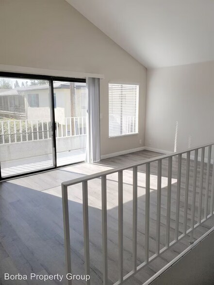 More Photos Of 2506 E 6th St, Long Beach Multifamily For Sale