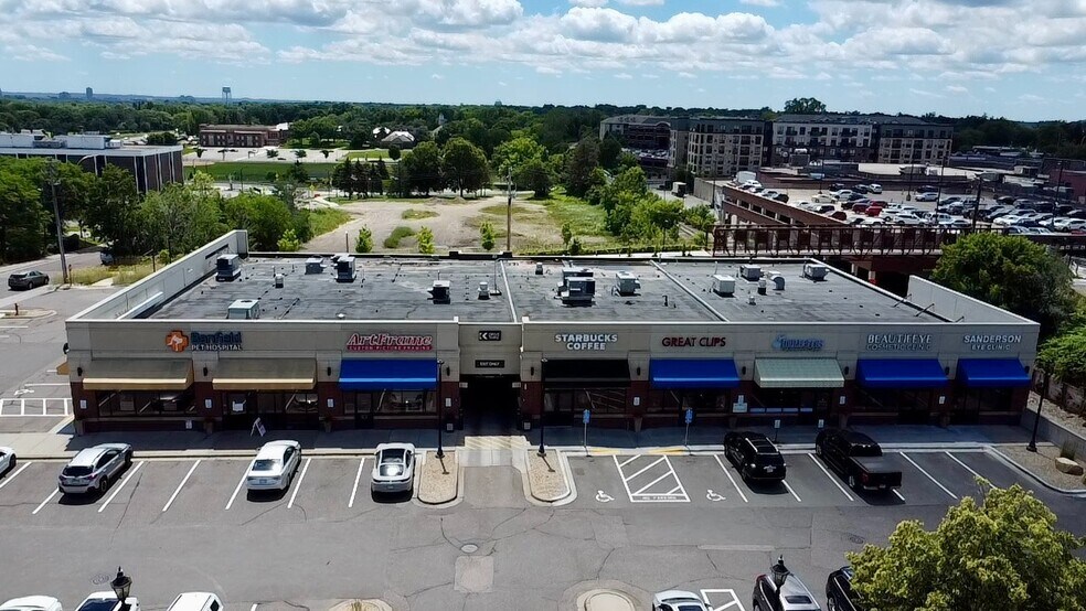 More Photos Of 5101 Vernon Ave, Edina Unknown For Lease