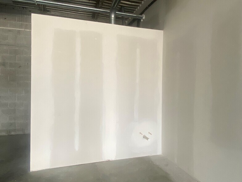 More Photos Of 1019 S Quincy Ave, Tulsa Storefront Retail Office For Lease