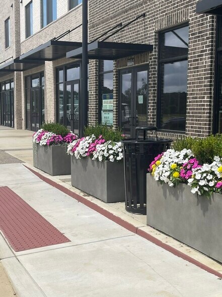More Photos Of 885 Tunica Trails, Nesbit Apartments For Lease