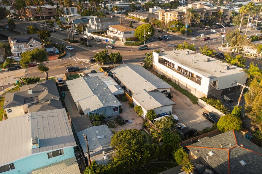 More Photos Of 4980-82 La Jolla Blvd, San Diego Multifamily For Sale