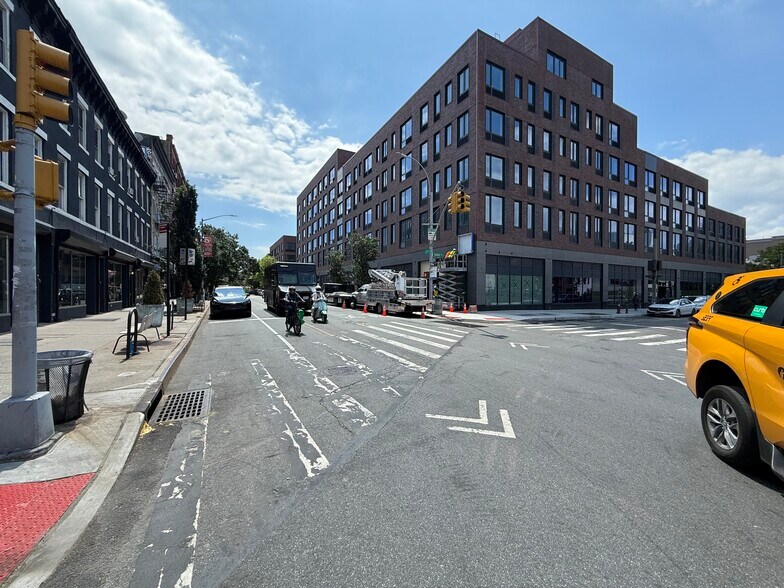 More Photos Of 99 5th Ave, Brooklyn Apartments For Lease