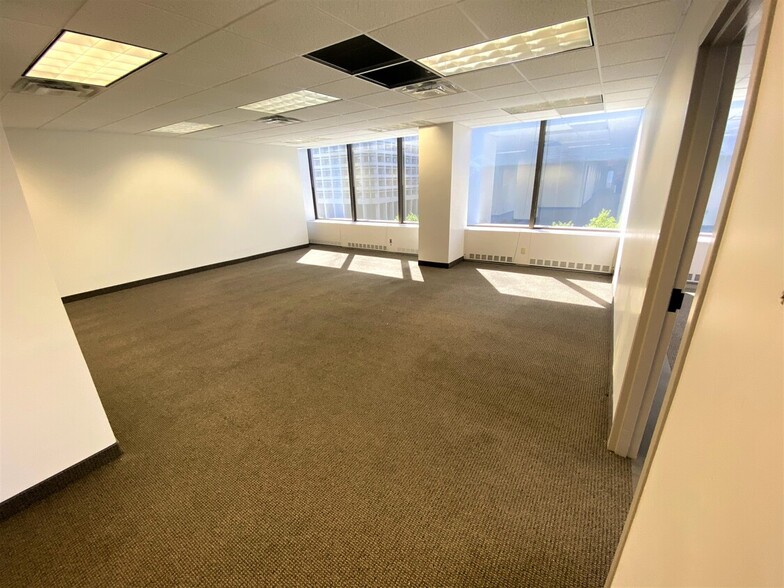 More Photos Of 500 E Main St, Norfolk Office Residential For Lease