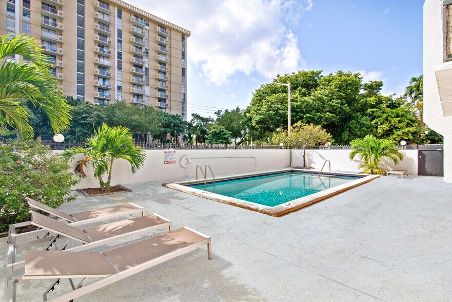More Photos Of 2345 NE 135th St, Miami Apartments For Sale