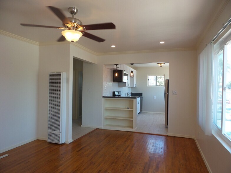 More Photos Of 1232 30th St, San Diego Storefront For Sale