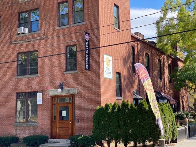 More Photos Of 17 Kellogg Ave, Amherst Storefront Retail Office For Lease