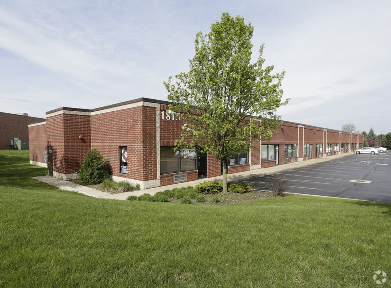 Primary Photo Of 1815 Wallace Ave, St Charles Light Distribution For Sale