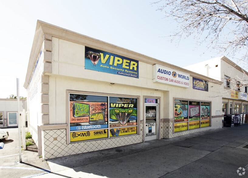 More Photos Of 570-572 W Holt Ave, Pomona Unknown For Lease