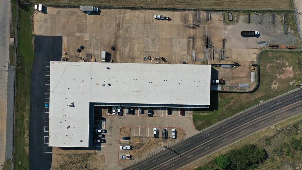 More Photos Of 1612-1630 E Whaley St, Longview Industrial For Sale