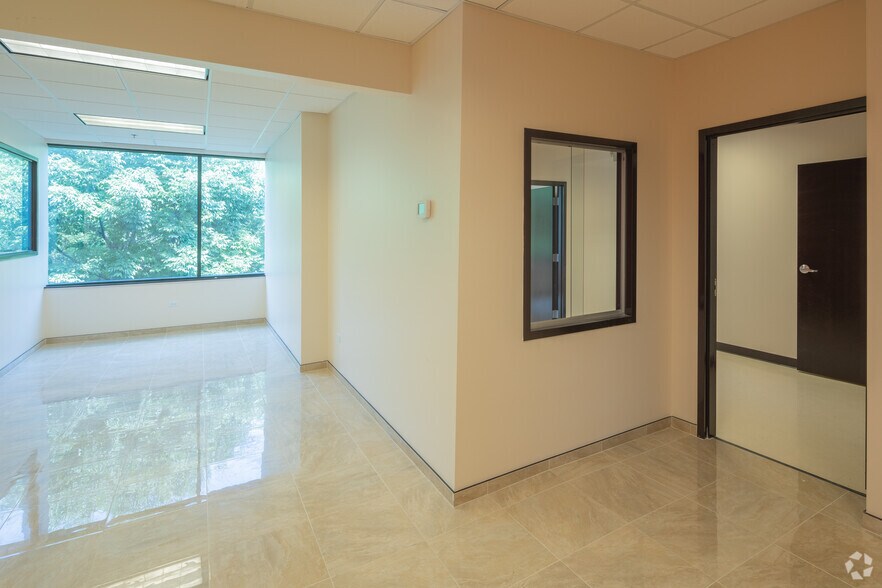 More Photos Of 14489 John Humphrey Dr, Orland Park Medical For Sale