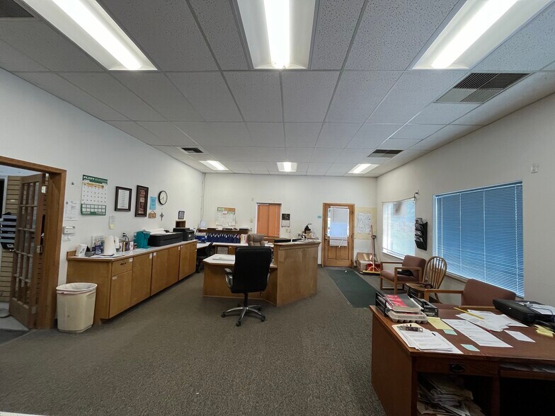 More Photos Of 1965 Highway 395 S, Chewelah Warehouse For Sale