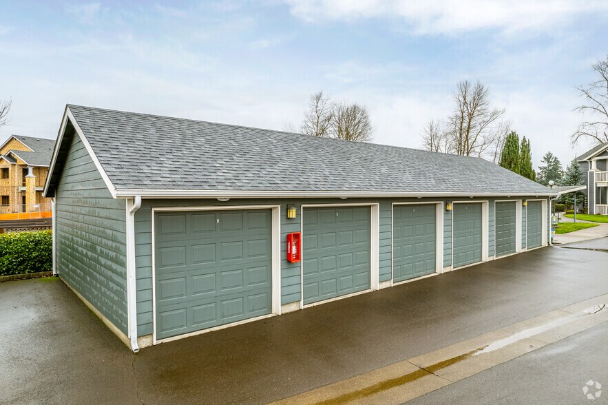 More Photos Of 2211 McKinney Ln, Lebanon Apartments For Sale