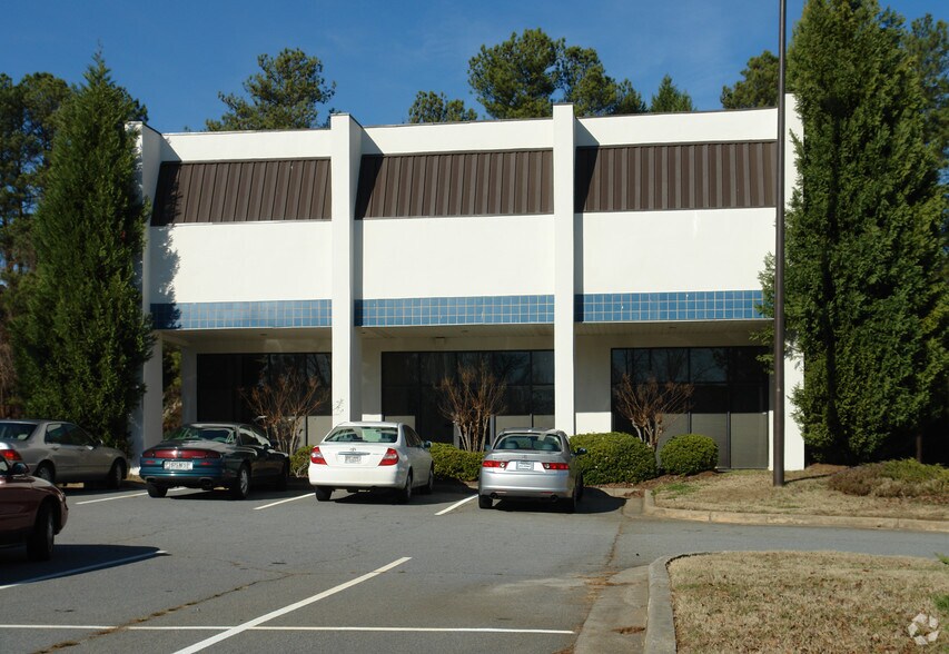 More Photos Of 700 Indian Trail Rd NW, Lilburn Office For Sale
