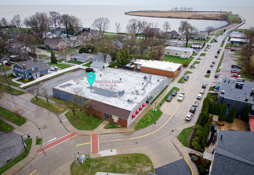 More Photos Of 125 Main St, Huron Bowling Alley For Sale