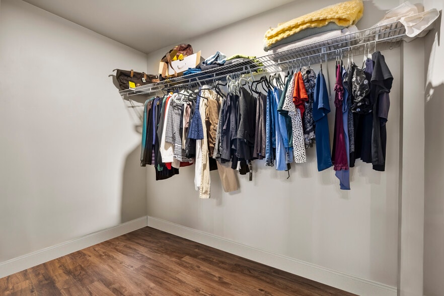 More Photos Of 82 N Pearl St, Albany Apartments For Sale