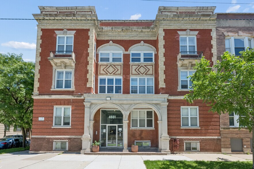 Primary Photo Of 4601 S Indiana Ave, Chicago Apartments For Sale