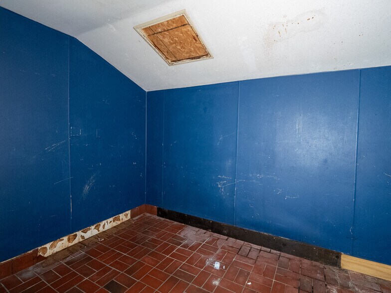 More Photos Of 1475 S Sunnylane Rd, Oklahoma City Freestanding For Sale