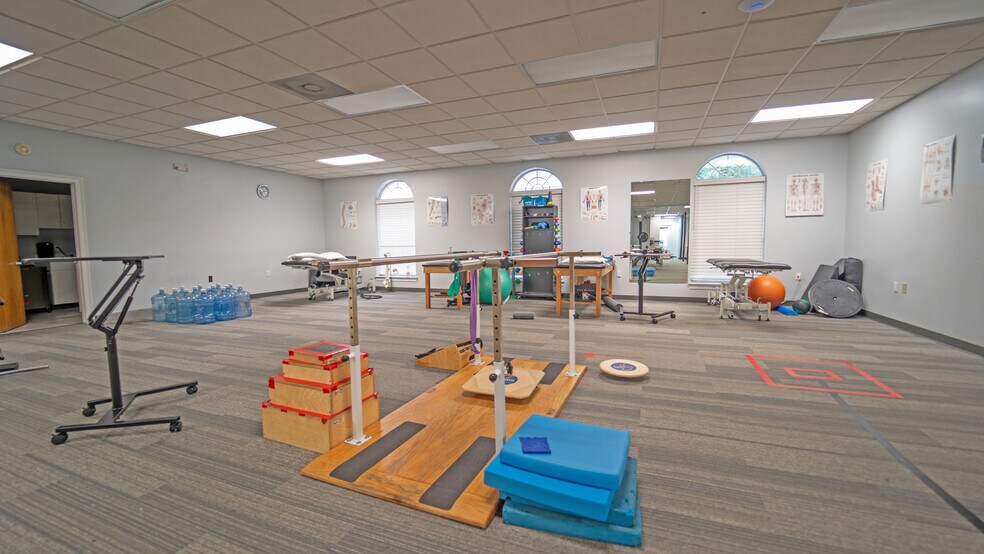 More Photos Of 554 Highway 85 N, Niceville Medical For Sale
