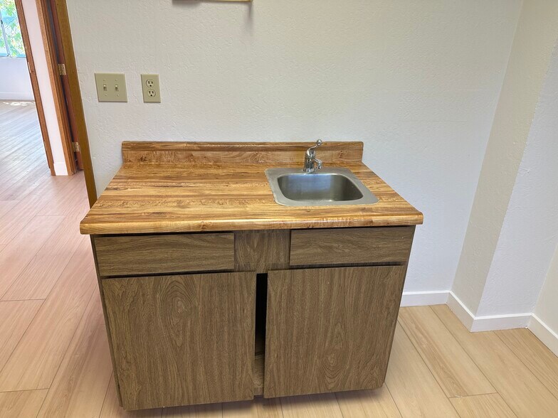 More Photos Of 820 5th Ave, San Rafael Office For Sale