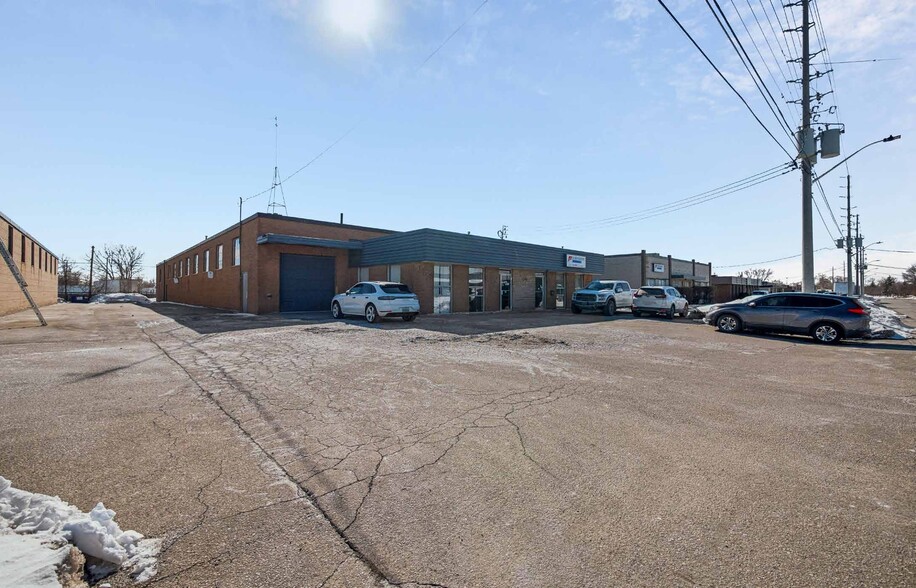 More Photos Of 1736-1746 Mattawa Ave, Mississauga Industrial For Sale