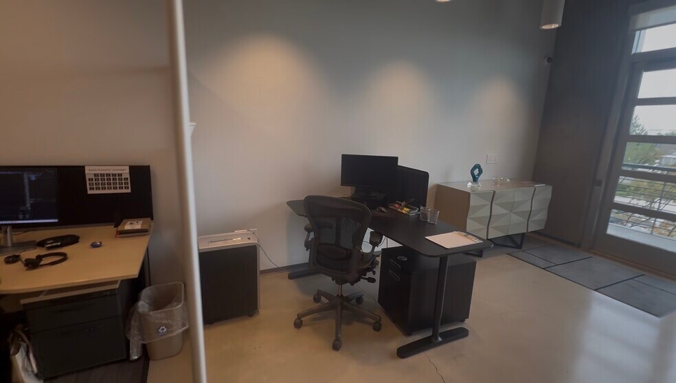 More Photos Of 3738 Bayer Ave, Long Beach Office For Lease