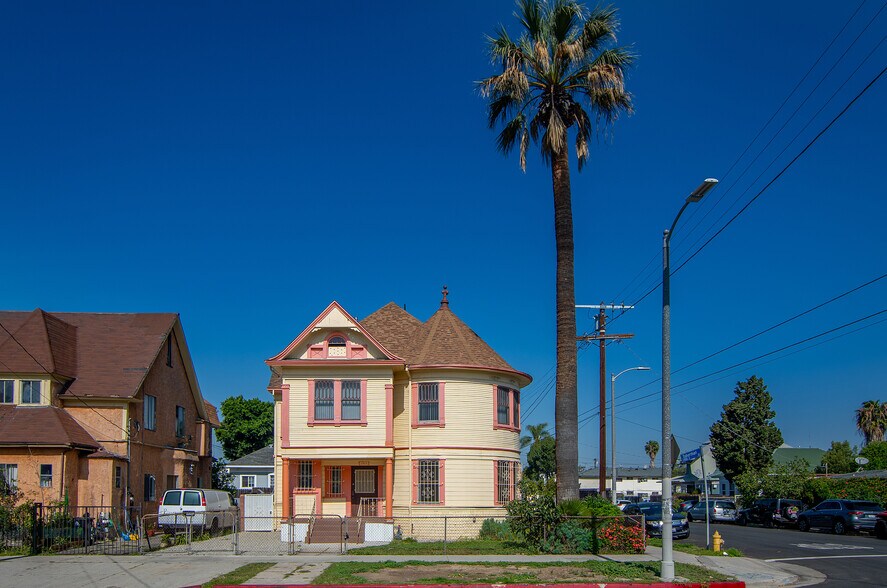 More Photos Of 1703 Toberman St, Los Angeles Apartments For Sale