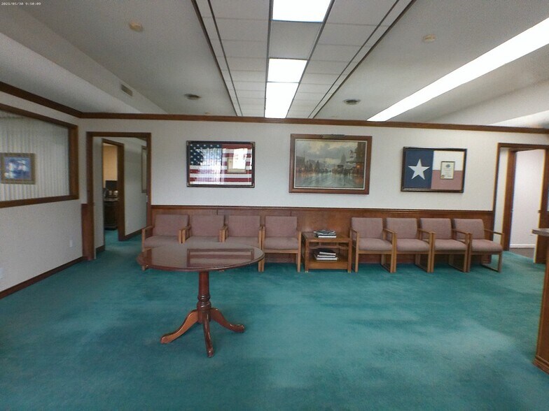 More Photos Of 603 N 8th St, Killeen Office For Sale