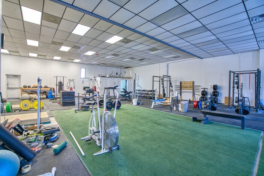 More Photos Of 5565 Arapahoe Ave, Boulder Flex For Lease