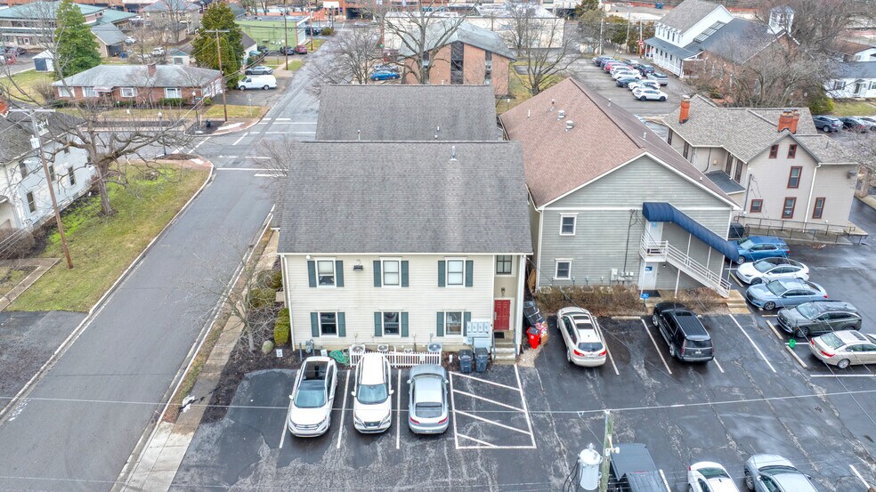 More Photos Of 132 N High St, Gahanna Office For Sale