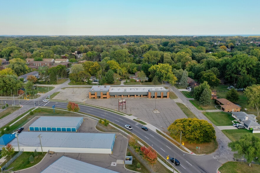 More Photos Of 38116-38160 S Gratiot Ave, Clinton Township Freestanding For Sale