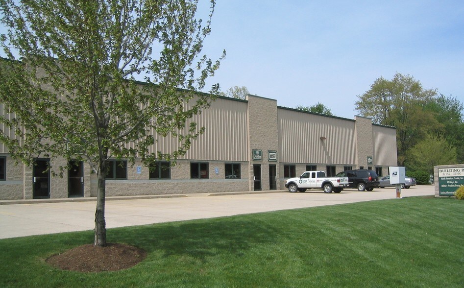 More Photos Of 37140-37190 Sugar Ridge Rd, North Ridgeville Light Manufacturing For Lease