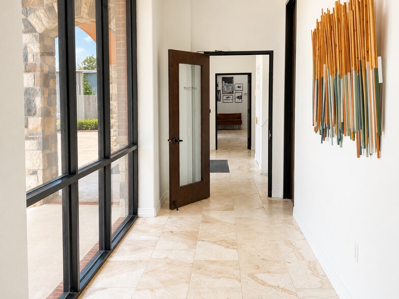 More Photos Of 96 Beach Walk Blvd, Conroe Office For Lease