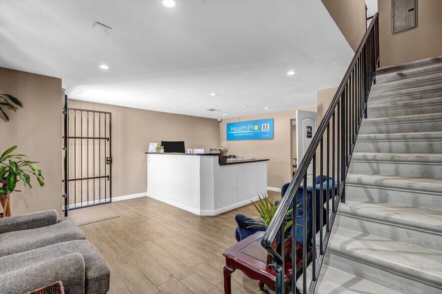 More Photos Of 5604-5608 Rosemead Blvd, Temple City Storefront Retail Residential For Lease