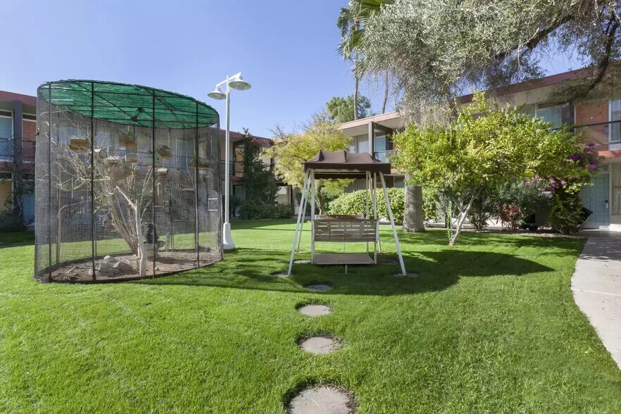 More Photos Of 7017 E McDowell Rd, Scottsdale Hotel For Sale