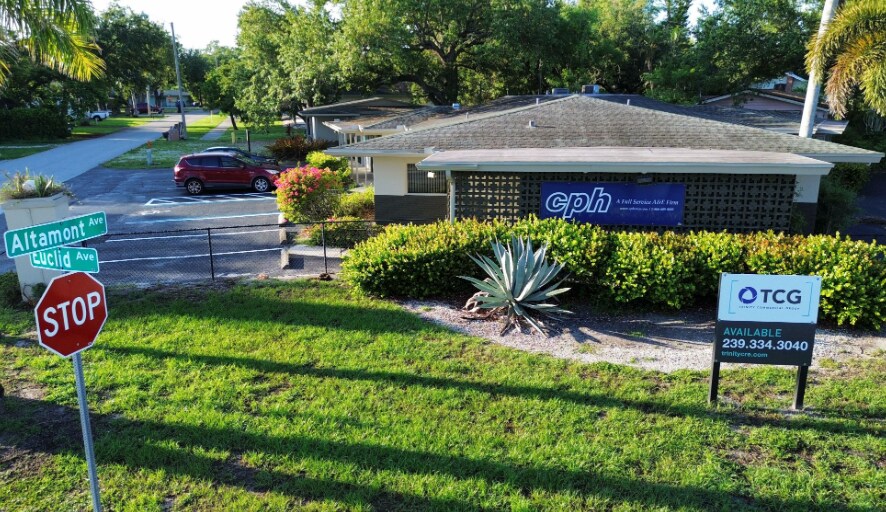 More Photos Of 2216/2220 Altamont Ave, Fort Myers Loft Creative Space For Sale