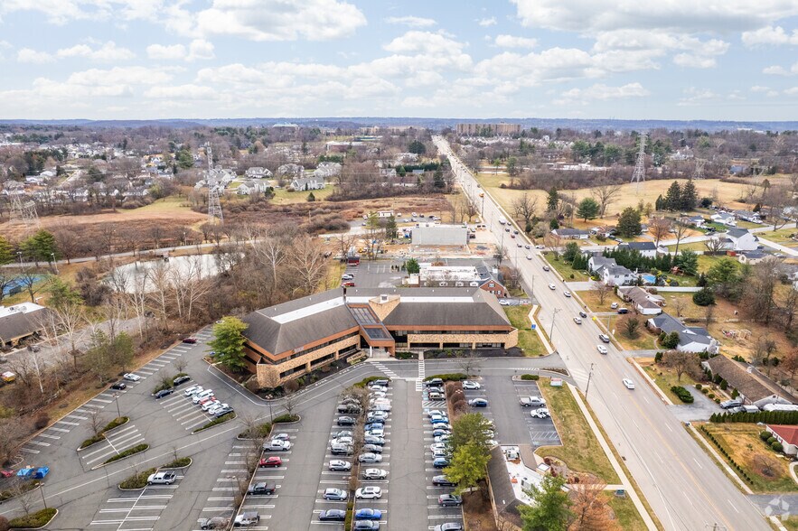 More Photos Of 920 Germantown Pike, Plymouth Meeting Medical For Lease
