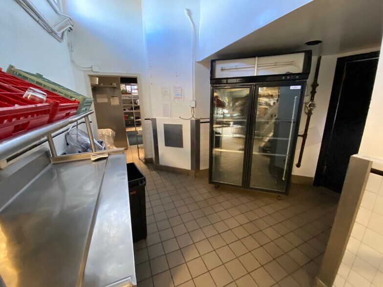 More Photos Of 326 S Guadalupe St, Santa Fe Restaurant For Lease