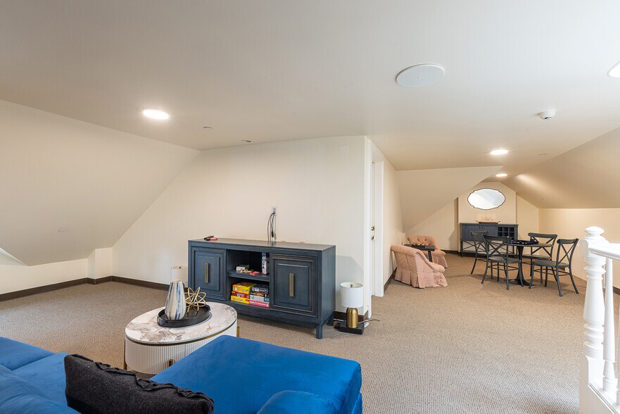 More Photos Of 423 Seminary St, Napa Specialty For Sale