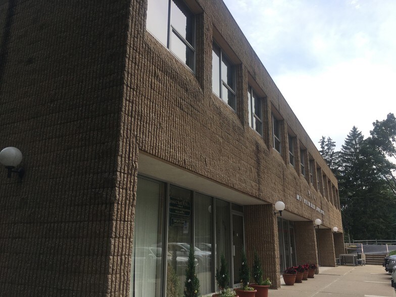 More Photos Of 914 Mount Kemble Ave, Morristown Office For Lease