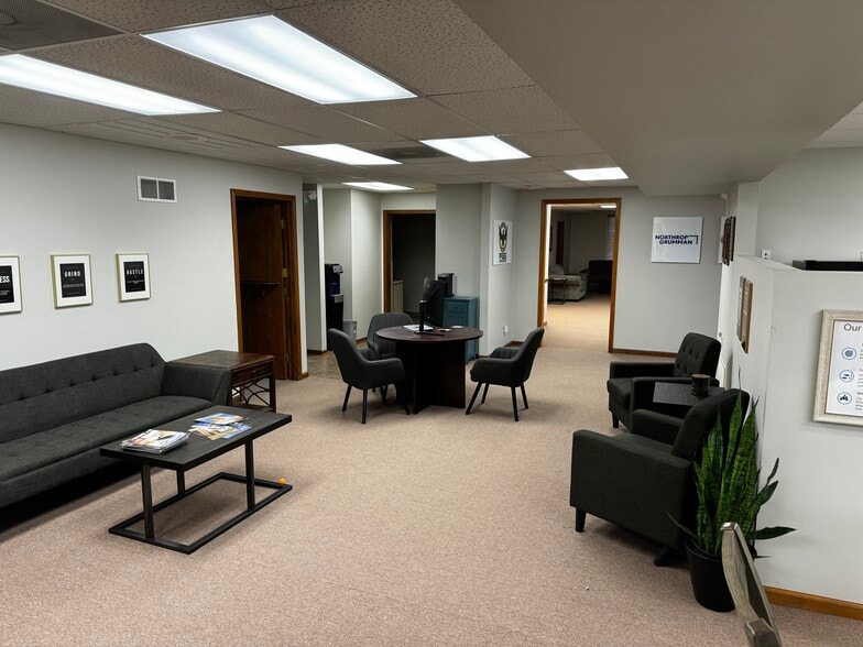 More Photos Of 4228 S Hocker Dr, Independence Office For Sale