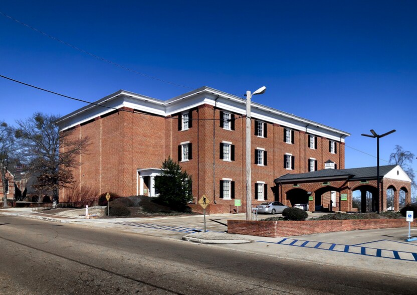 More Photos Of 710 Main St, Columbus Office For Sale