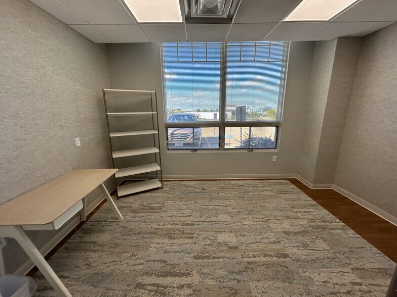 More Photos Of 23600 Commerce Park, Beachwood Medical For Lease