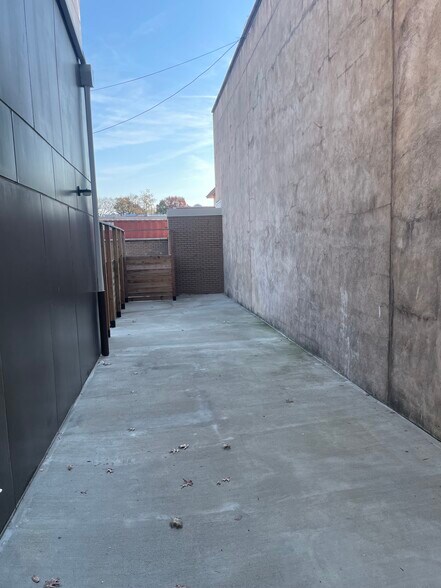 More Photos Of 5111 Georgia Ave NW, Washington Restaurant For Lease