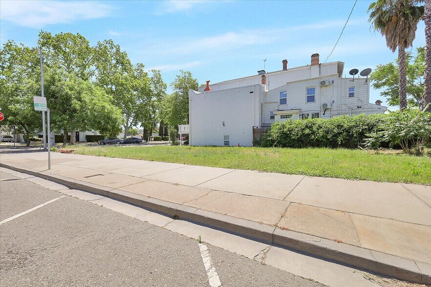 More Photos Of 630 D St, Marysville Apartments For Sale