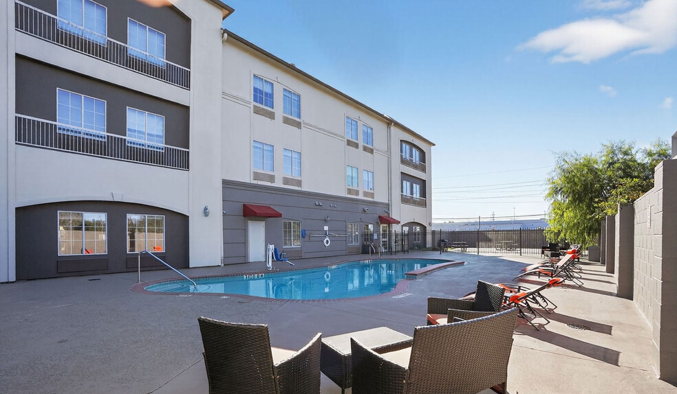 More Photos Of 415 Fm 1960 Rd E, Houston Hotel For Sale