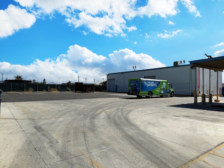 More Photos Of 380 Lawson Rd, Bakersfield Warehouse For Lease