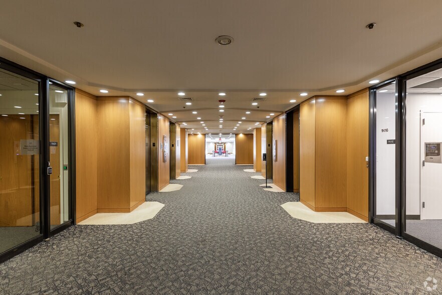 More Photos Of 1 Huntington Quadrangle, Melville Unknown For Lease