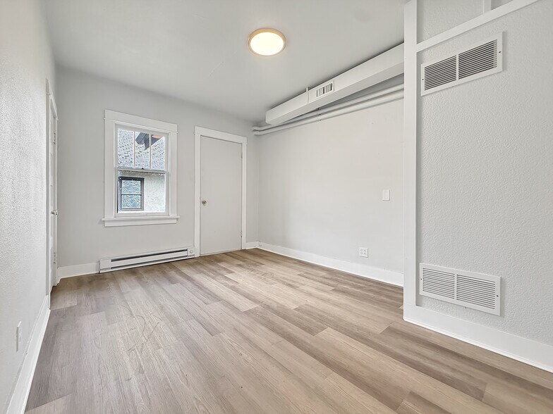 More Photos Of 1818 7th Ave, Lewiston Apartments For Sale