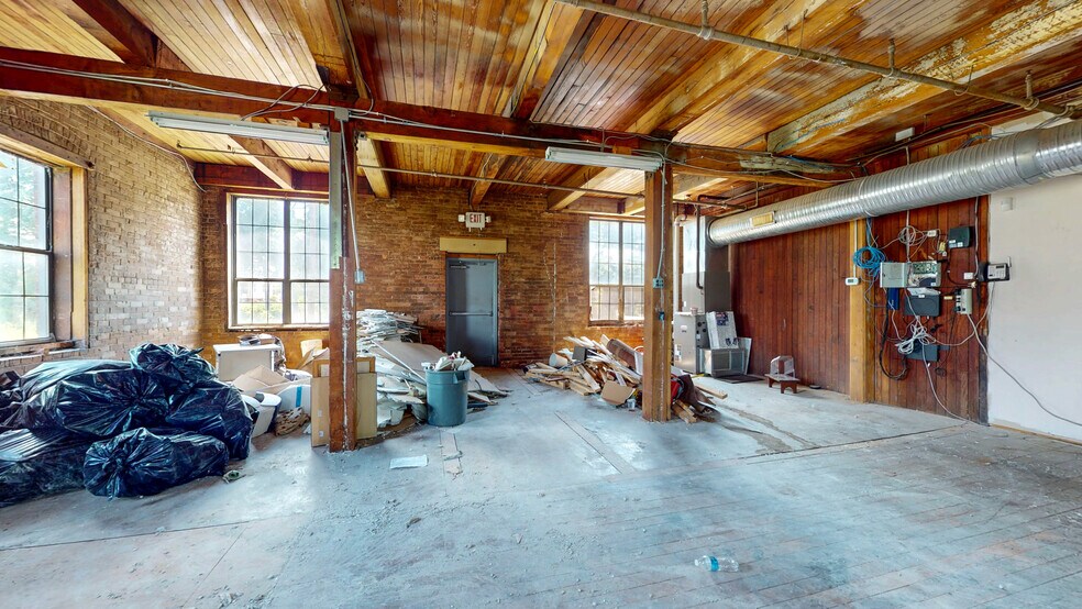 More Photos Of 35 Oakland St, Manchester Warehouse For Sale