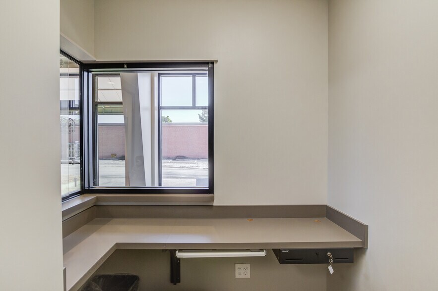 More Photos Of 3584 Atlanta Hwy, Flowery Branch Restaurant For Sale